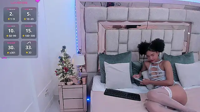 karolebonyy online show from December 14, 2:55 pm