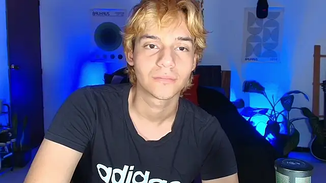 Snapshot of Habel__moretti chatting on February 27, 7:57 pm Habel moretti online show from February 27, 7:57 pm