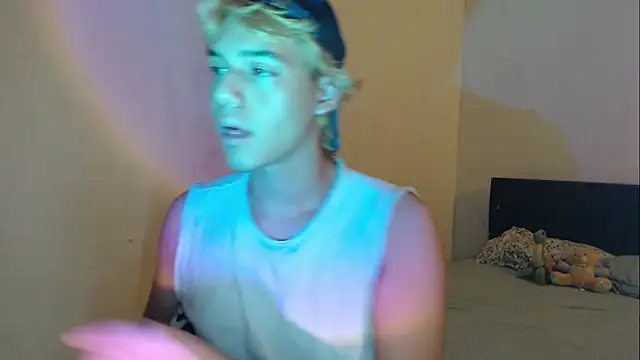 Snapshot of Habel__moretti chatting on February 7, 6:32 am Habel moretti online show from February 7, 6:32 am