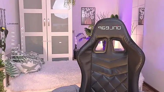 ShineJoan online show from November 22, 9:13 pm