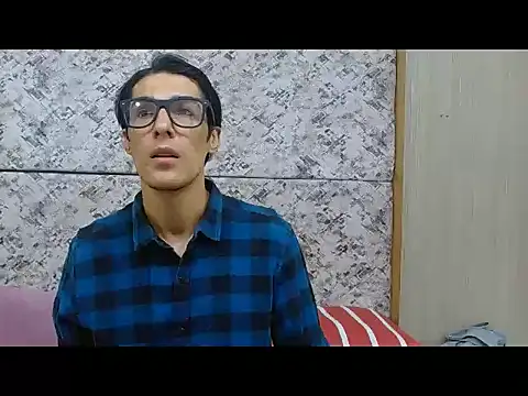 Snapshot of jupiter_333 chatting on October 29, 7:35 pm jupiter 333 online show from October 29, 7:35 pm