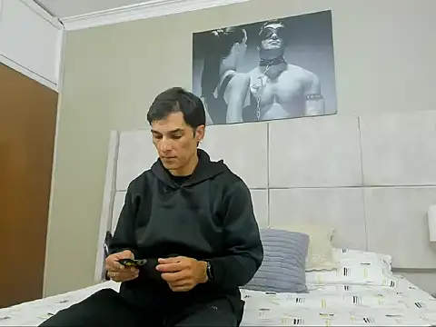 Snapshot of jupiter_333 chatting on November 25, 6:08 pm jupiter 333 online show from November 25, 6:08 pm