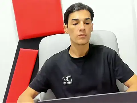 Snapshot of jupiter_333 chatting on November 7, 6:56 pm jupiter 333 online show from November 7, 6:56 pm