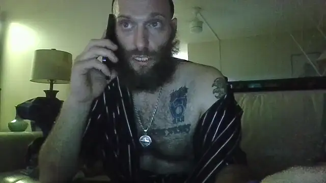 Snapshot of KosherCo313 chatting on November 6, 3:32 am KosherCo313 online show from November 6, 3:32 am