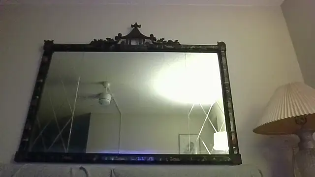 Snapshot of KosherCo313 chatting on December 15, 10:32 am KosherCo313 online show from December 15, 10:32 am