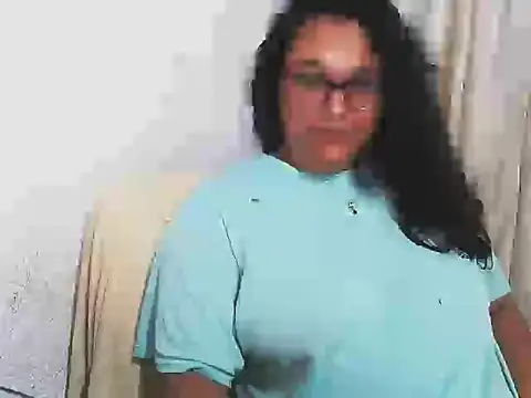 Snapshot of mira_cherry02 chatting on February 2, 6:12 am mira cherry02 online show from February 2, 6:12 am