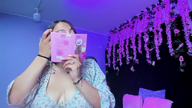 Gabyy Cooper  online show from November 21, 11:26 pm