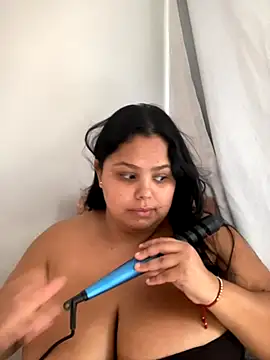 Snapshot of jasminboobs_ chatting on November 5, 1:03 pm jasminboobs online show from November 5, 1:03 pm