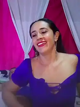 Snapshot of FreyayEros chatting on October 23, 1:21 pm FreyayEros online show from October 23, 1:21 pm