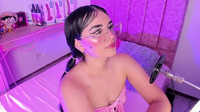 Snapshot of laana_foxx chatting on July 15, 11:12 pm laana foxx online show from July 15, 11:12 pm