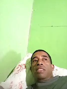 juniordotado87 online show from December 17, 9:25 am