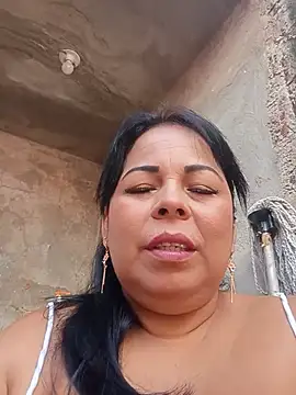 Snapshot of mother2-divorced chatting on July 15, 1:40 pm mother2-divorced online show from July 15, 1:40 pm