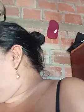 Snapshot of mother2-divorced chatting on June 18, 1:49 pm mother2-divorced online show from June 18, 1:49 pm