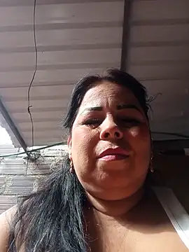 Snapshot of mother2-divorced chatting on June 22, 1:41 pm mother2-divorced online show from June 22, 1:41 pm
