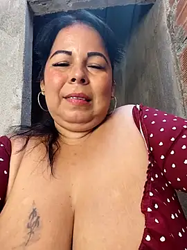 Snapshot of mother2-divorced chatting on November 6, 1:48 pm mother2-divorced online show from November 6, 1:48 pm