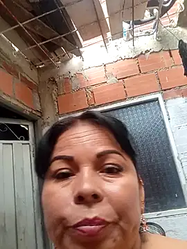 Snapshot of mother2-divorced chatting on November 18, 7:39 pm mother2-divorced online show from November 18, 7:39 pm