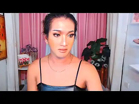 Snapshot of DianaFierce chatting on October 22, 11:36 pm DianaFierce online show from October 22, 11:36 pm