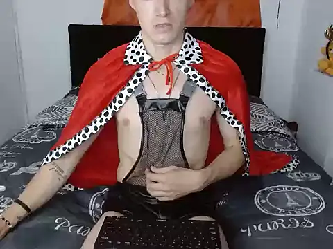 Snapshot of Ken_bigcum_77 chatting on October 22, 5:40 am Ken bigcum 77 online show from October 22, 5:40 am