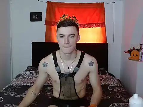 Snapshot of Ken_bigcum_77 chatting on October 24, 2:49 pm Ken bigcum 77 online show from October 24, 2:49 pm