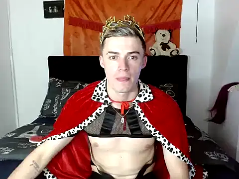 Snapshot of Ken_bigcum_77 chatting on November 12, 12:59 am Ken bigcum 77 online show from November 12, 12:59 am