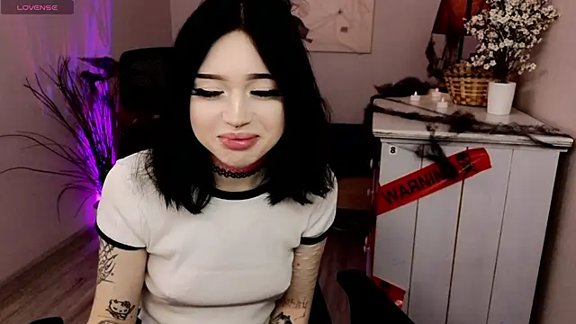 Emma Kirks online show from October 30, 10:46 am