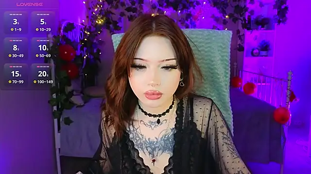 Emma Kirks online show from February 15, 3:44 pm