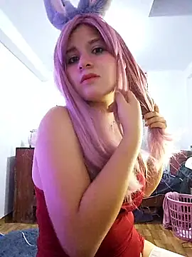 Snapshot of Kitty_Kalifa chatting on December 14, 11:32 pm Kitty Kalifa online show from December 14, 11:32 pm