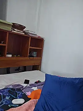 Kitty Kalifa online show from April 4, 9:54 pm