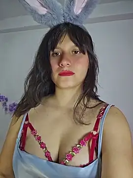 Snapshot of Kitty_Kalifa chatting on June 19, 7:41 pm Kitty Kalifa online show from June 19, 7:41 pm