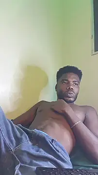 Snapshot of Suamyst_25 chatting on June 16, 7:52 am Suamyst 25 online show from June 16, 7:52 am