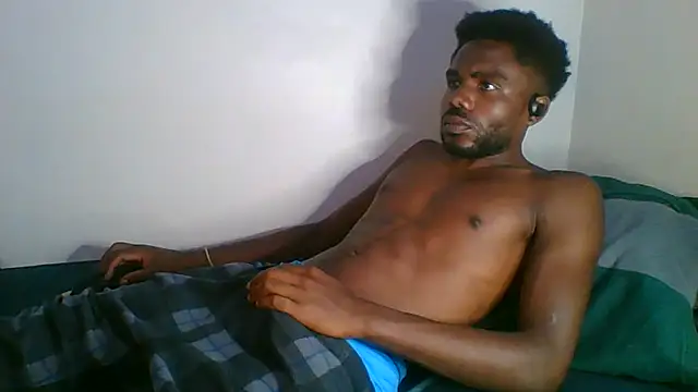 Snapshot of Suamyst_25 chatting on July 4, 6:09 am Suamyst 25 online show from July 4, 6:09 am