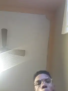 Snapshot of Suamyst_25 chatting on November 7, 3:05 pm Suamyst 25 online show from November 7, 3:05 pm