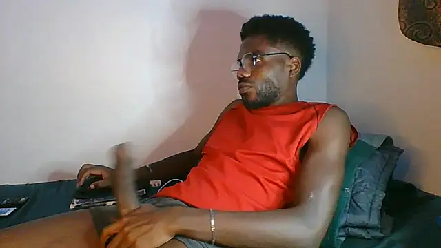 Snapshot of Suamyst_25 chatting on June 21, 6:08 am Suamyst 25 online show from June 21, 6:08 am
