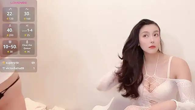 Follyise online show from April 18, 4:15 am