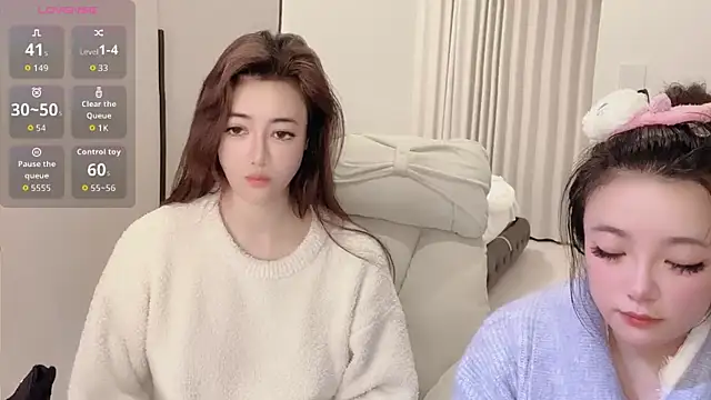 Follyise online show from December 22, 1:00 pm