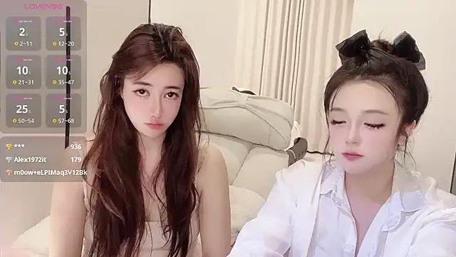 Snapshot of Follyise chatting on December 16, 3:38 pm Follyise online show from December 16, 3:38 pm