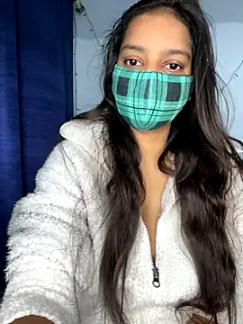 Snapshot of Cute_Marina chatting on November 17, 5:44 am Cute Marina online show from November 17, 5:44 am