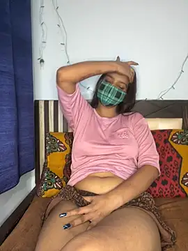 Snapshot of Cute_Marina chatting on October 30, 6:01 am Cute Marina online show from October 30, 6:01 am