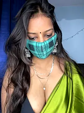 Snapshot of Cute_Marina chatting on November 24, 7:08 am Cute Marina online show from November 24, 7:08 am