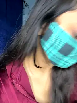 Snapshot of Cute_Marina chatting on November 29, 5:29 am Cute Marina online show from November 29, 5:29 am