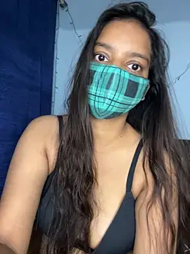 Snapshot of Cute_Marina chatting on November 18, 5:33 am Cute Marina online show from November 18, 5:33 am