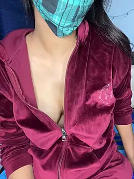 Snapshot of Cute_Marina chatting on November 13, 8:40 am Cute Marina online show from November 13, 8:40 am