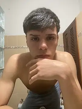 lucaaa 01 online show from October 22, 10:52 pm