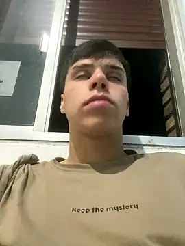 lucaaa 01 online show from October 22, 6:35 am