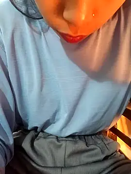 Snapshot of Fuck_me_babyy chatting on November 18, 2:59 am Fuck me babyy online show from November 18, 2:59 am