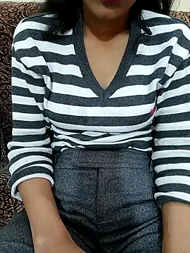 Snapshot of Fuck_me_babyy chatting on November 8, 4:16 am Fuck me babyy online show from November 8, 4:16 am