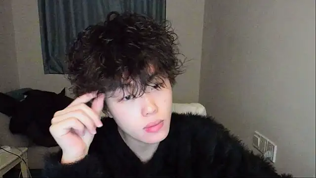 L1kuto online show from November 27, 2:17 pm