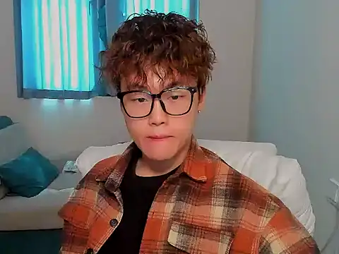 L1kuto online show from October 23, 5:39 am