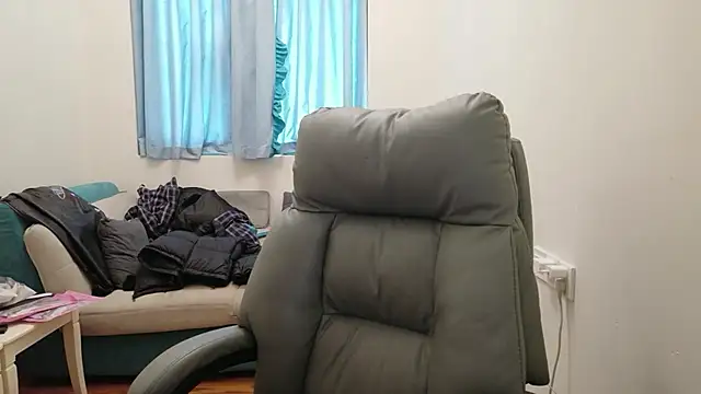 L1kuto online show from February 5, 8:21 am