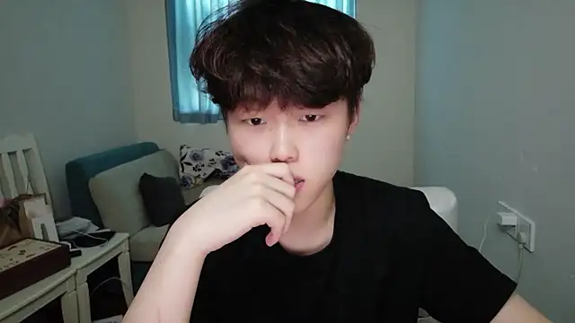 L1kuto online show from February 11, 8:47 am